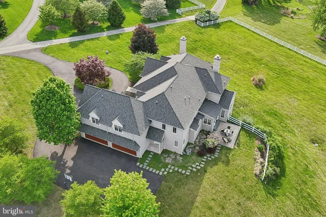 $2,250,000 | 2 Autumn Meadow Lane, Malvern, PA 19355