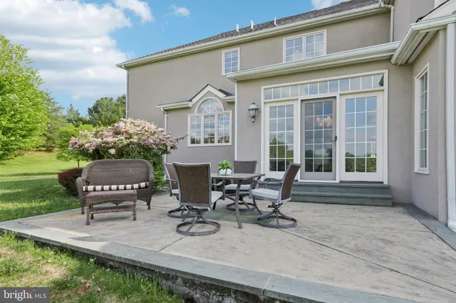 $2,250,000 | 2 Autumn Meadow Lane, Malvern, PA 19355