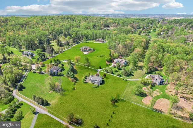 $2,250,000 | 2 Autumn Meadow Lane, Malvern, PA 19355