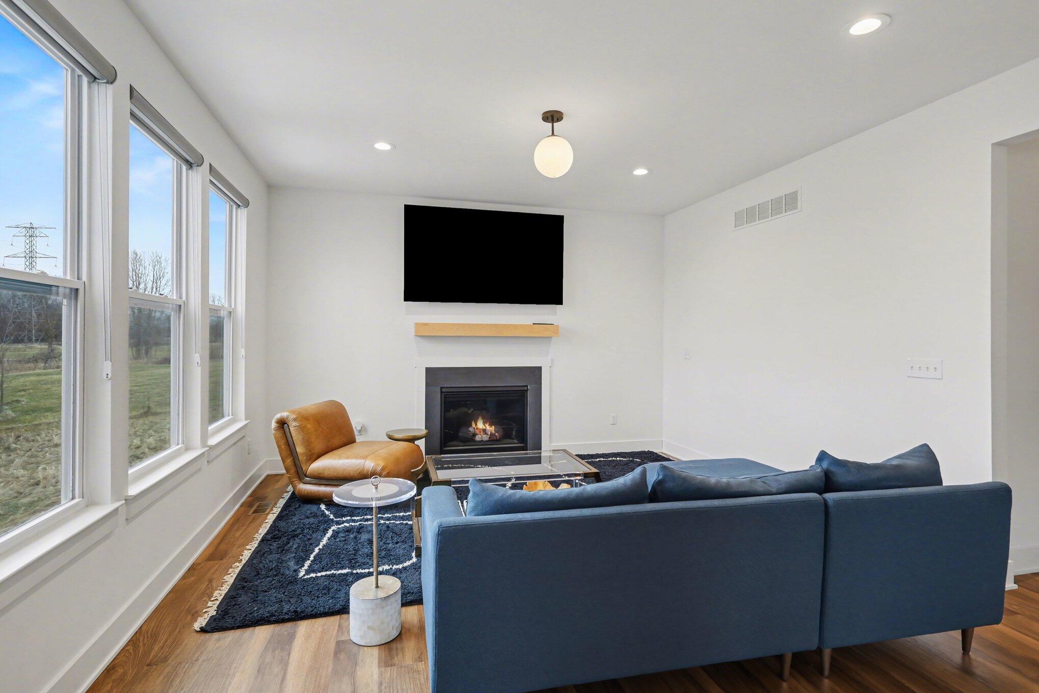 8850 Island Lake Road Dexter, MI 48130 - Photo 14 of 37 008_file_7603