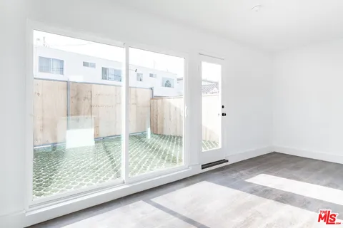 $2,300 | 11951 Missouri Avenue, Los Angeles, CA 90025