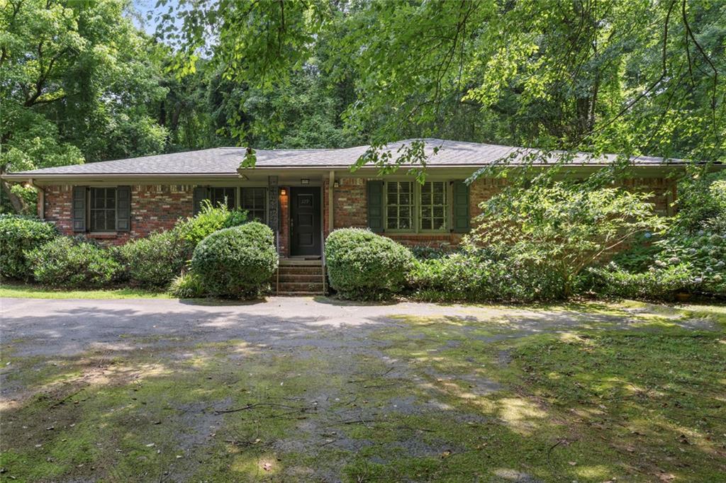129 Parkside Circle Decatur, GA 30030 - Photo 1 of 62