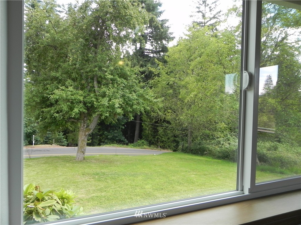 240 Holcomb Road Kelso, WA 98626 - Photo 12 of 24 Gallery Image 12