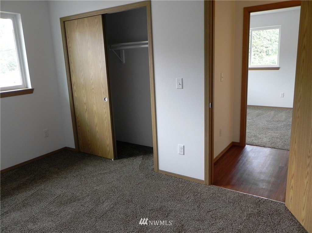 240 Holcomb Road Kelso, WA 98626 - Photo 14 of 24 Gallery Image 14