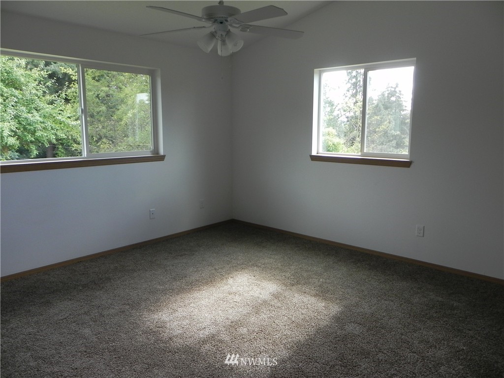240 Holcomb Road Kelso, WA 98626 - Photo 9 of 24 Gallery Image 9