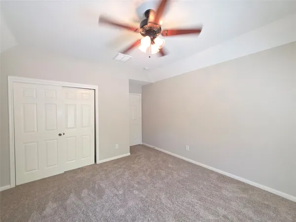 $4,000 | 19 Vista Mill Place, The Woodlands, TX 77382