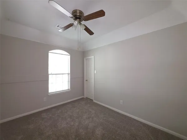 $4,000 | 19 Vista Mill Place, The Woodlands, TX 77382