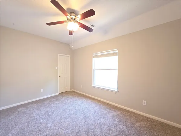 $4,000 | 19 Vista Mill Place, The Woodlands, TX 77382