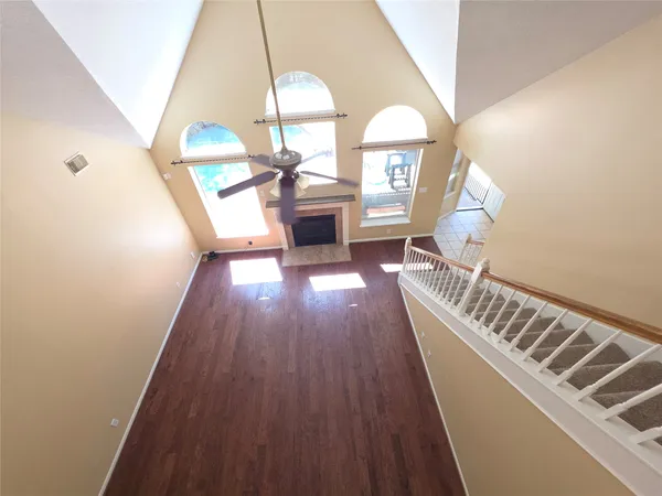 $4,000 | 19 Vista Mill Place, The Woodlands, TX 77382