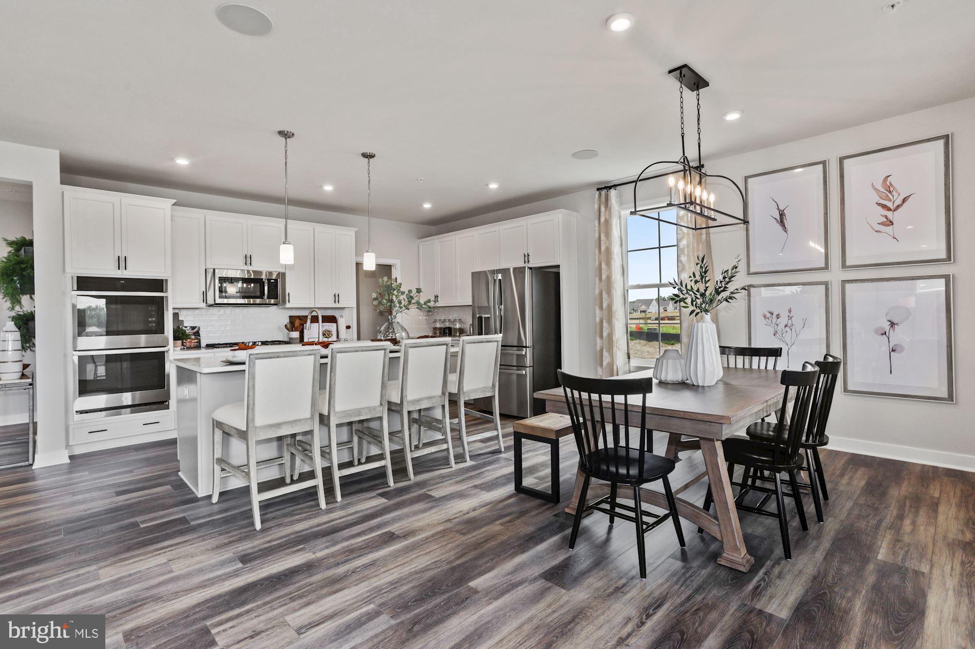 2934 Quarry Circle Odenton, MD 21113 - Photo 7 of 39 Kitchen easily flows into the dining room