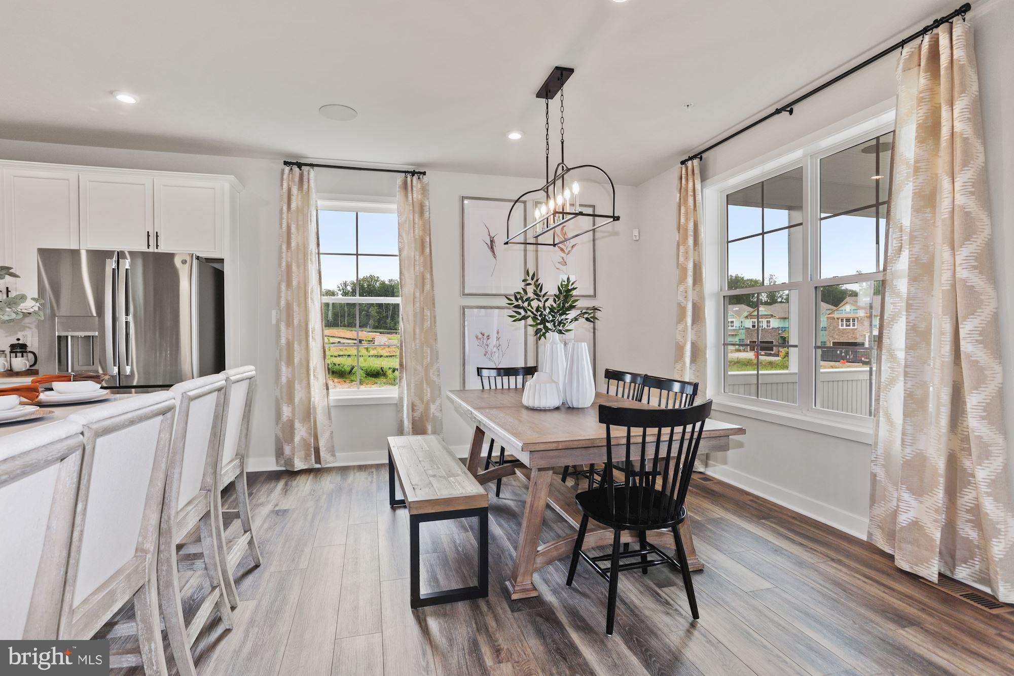2934 Quarry Circle Odenton, MD 21113 - Photo 9 of 39 Lot of natural light for the kitchen and dining