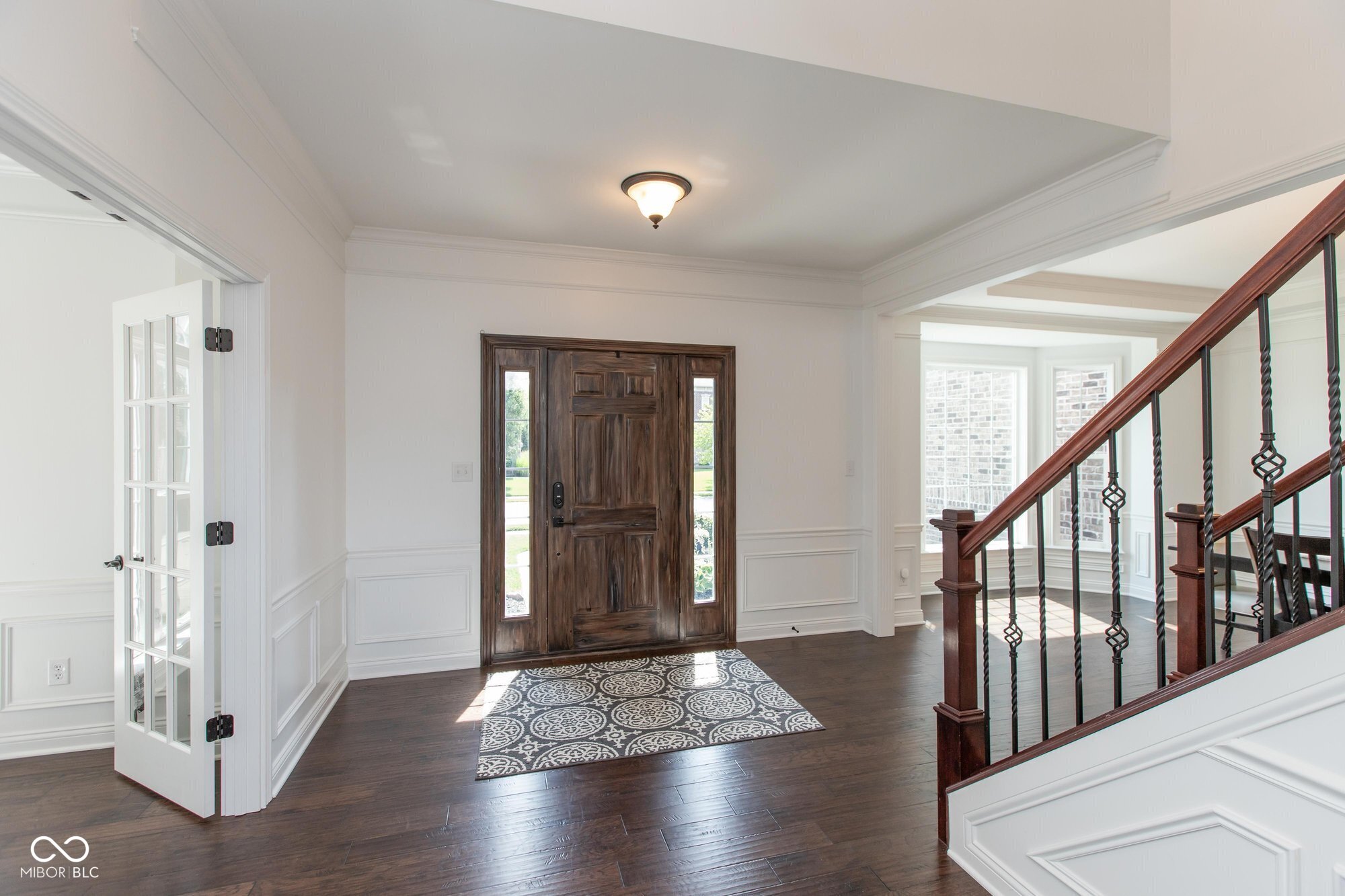 10334 Strongbow Road Fishers, IN 46055 - Photo 9 of 52 Gallery Image 9