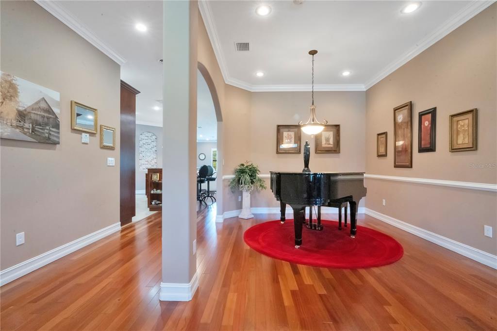 5785 Gilliam Road Orlando, FL 32818 - Photo 12 of 100 a view of a dining room with furniture
