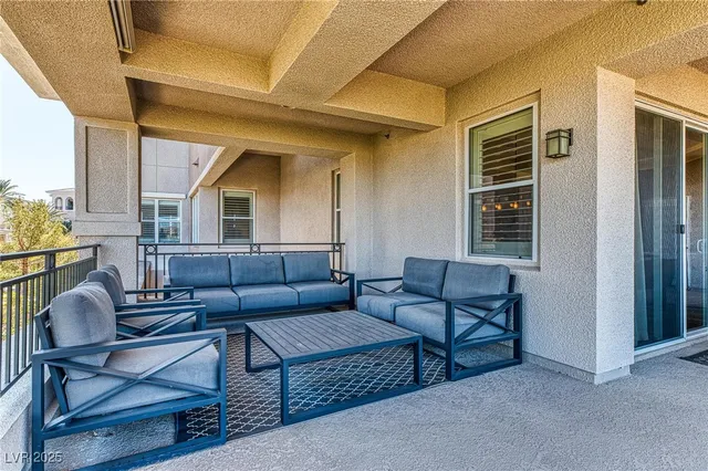 $6,000 | 9216 Tesoras Drive, Unit 202, Las Vegas, NV 89144