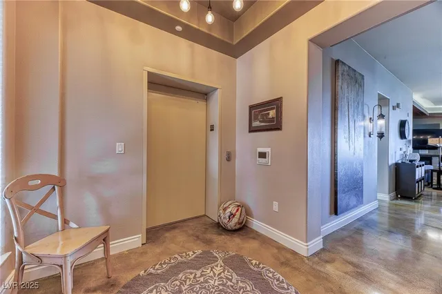 $6,000 | 9216 Tesoras Drive, Unit 202, Las Vegas, NV 89144