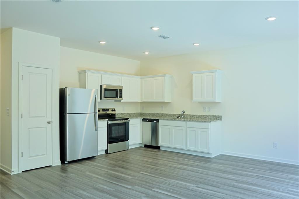 244 Gillis Way Villa Rica, GA 30180 - Photo 6 of 29 Gallery Image 6