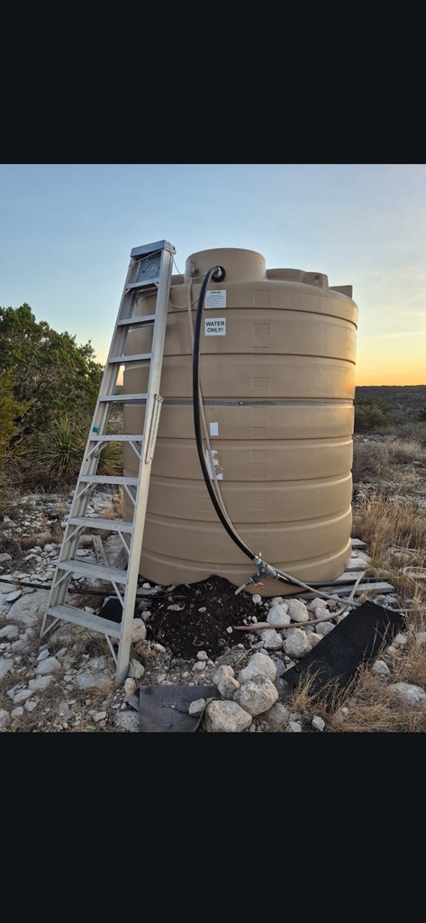 2043 Sd 45670 Rocksprings, TX 78880 - Photo 23 of 44 a view of entryway