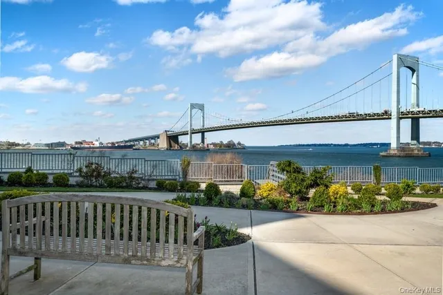 $559,888 | 162-41 Powells Cove Boulevard, Unit 4G | Beechhurst