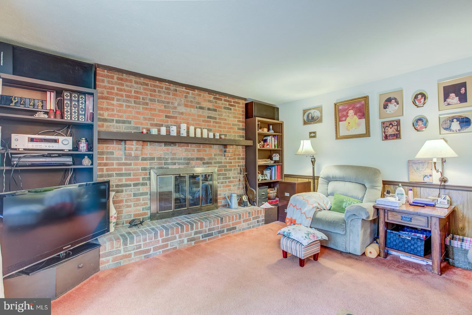 8064 Winding Way Court Springfield, VA 22153 - Photo 12 of 42 Family Room