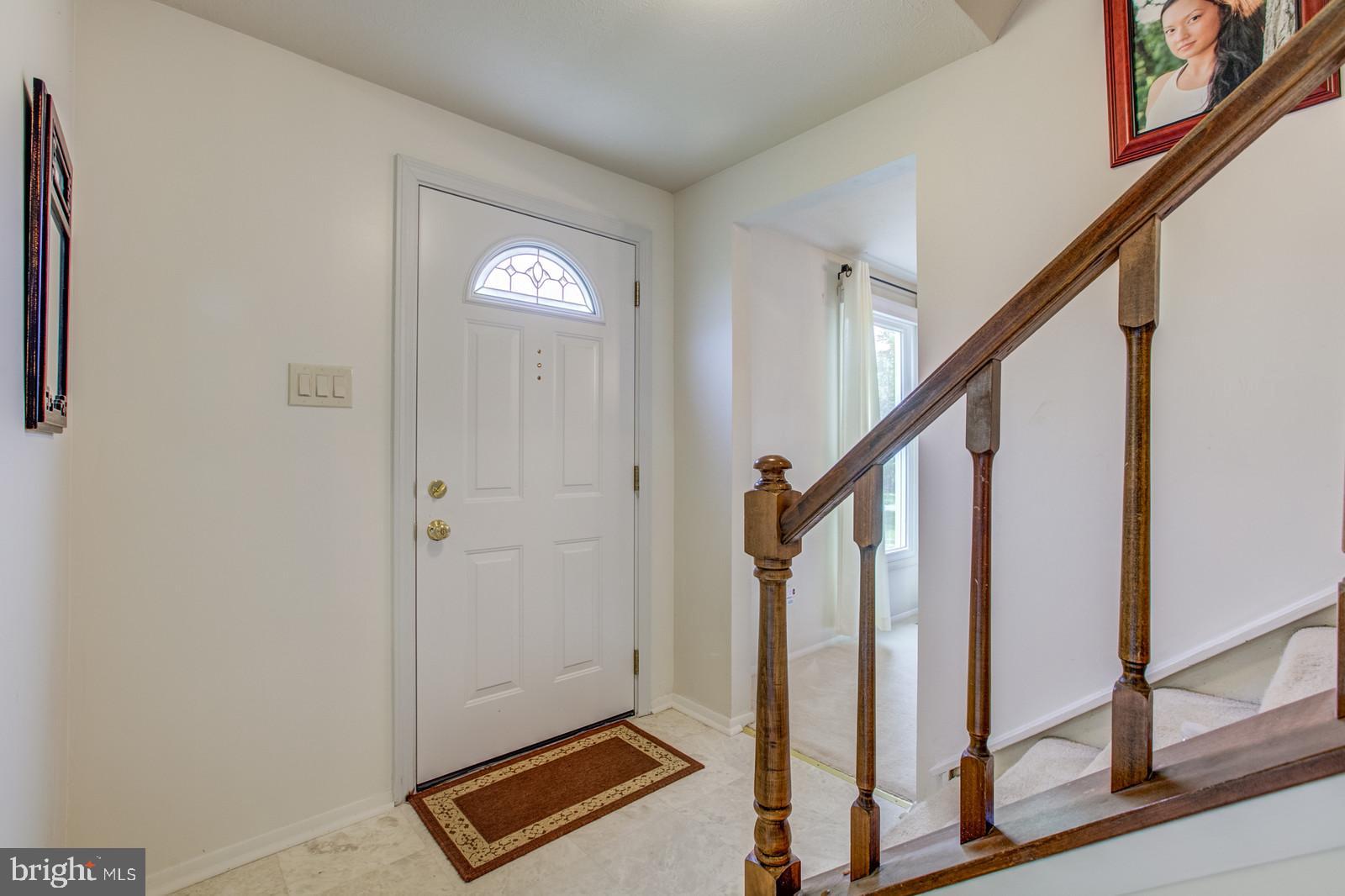 8064 Winding Way Court Springfield, VA 22153 - Photo 4 of 42 Foyer