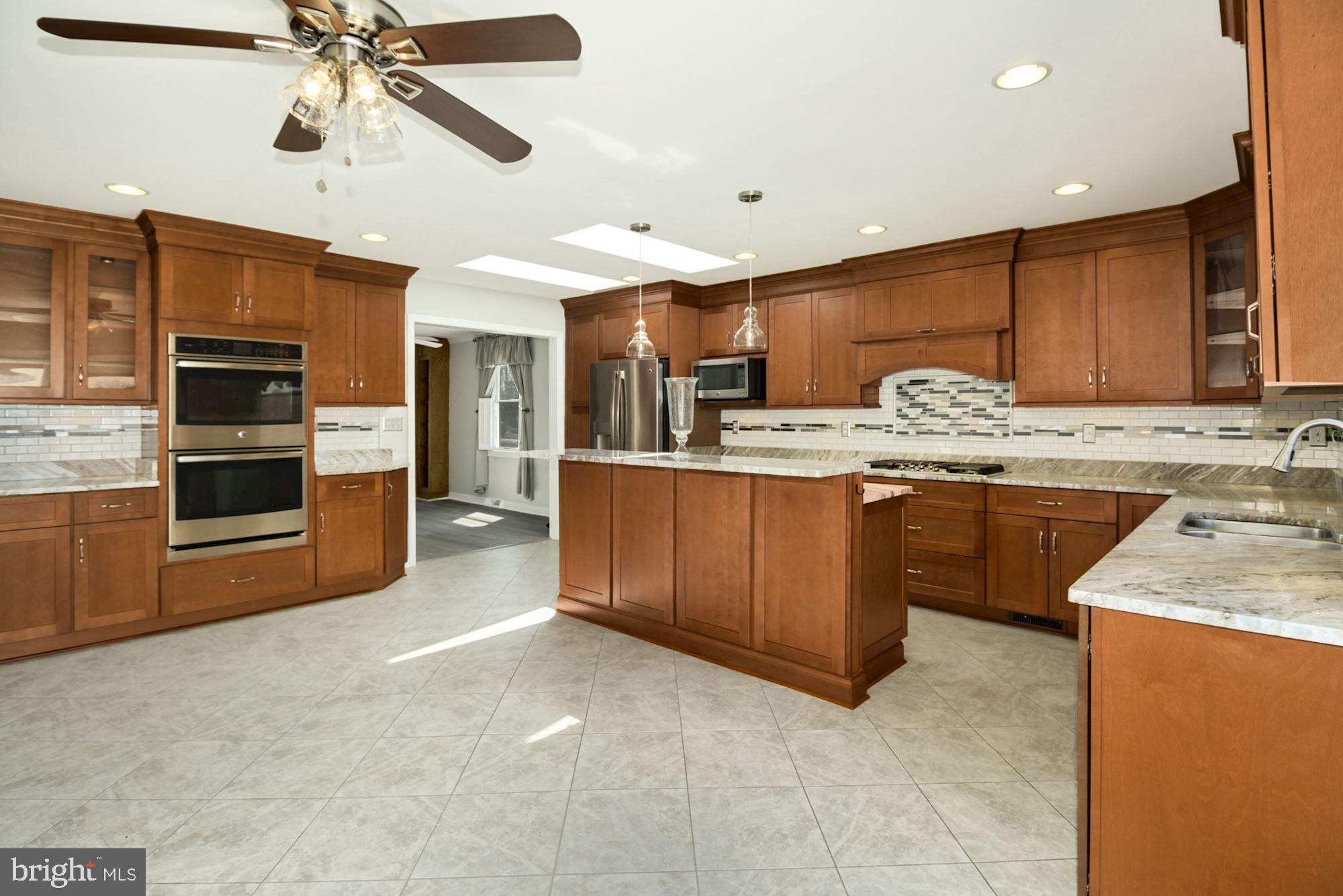 1209 Willow Road Baltimore, MD 21222 - Photo 14 of 31 Kitchen