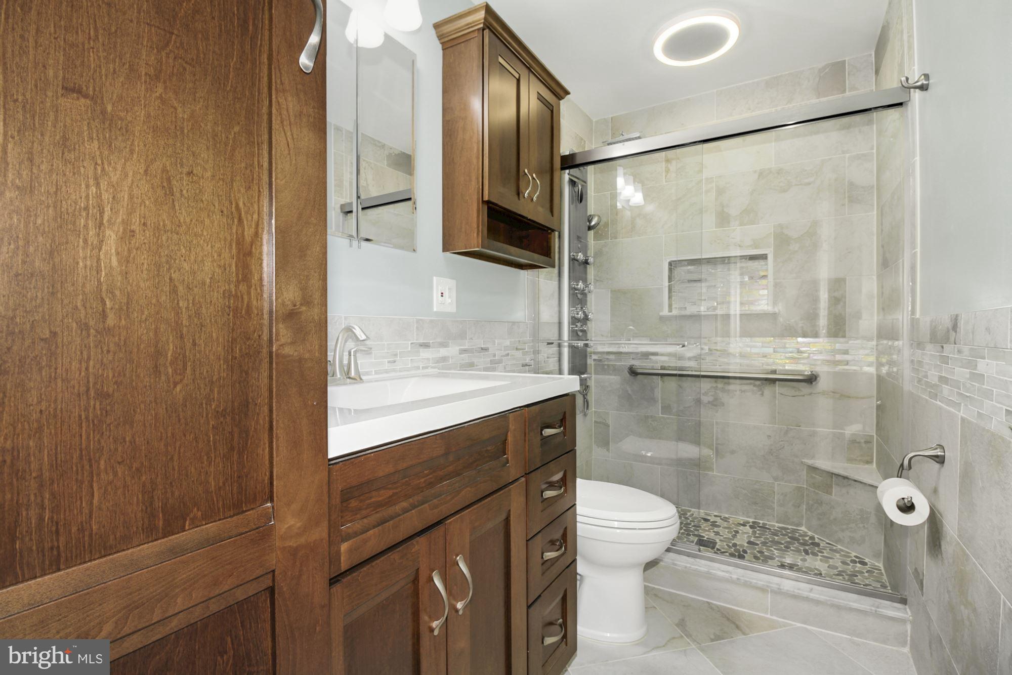 1209 Willow Road Baltimore, MD 21222 - Photo 20 of 31 Bath