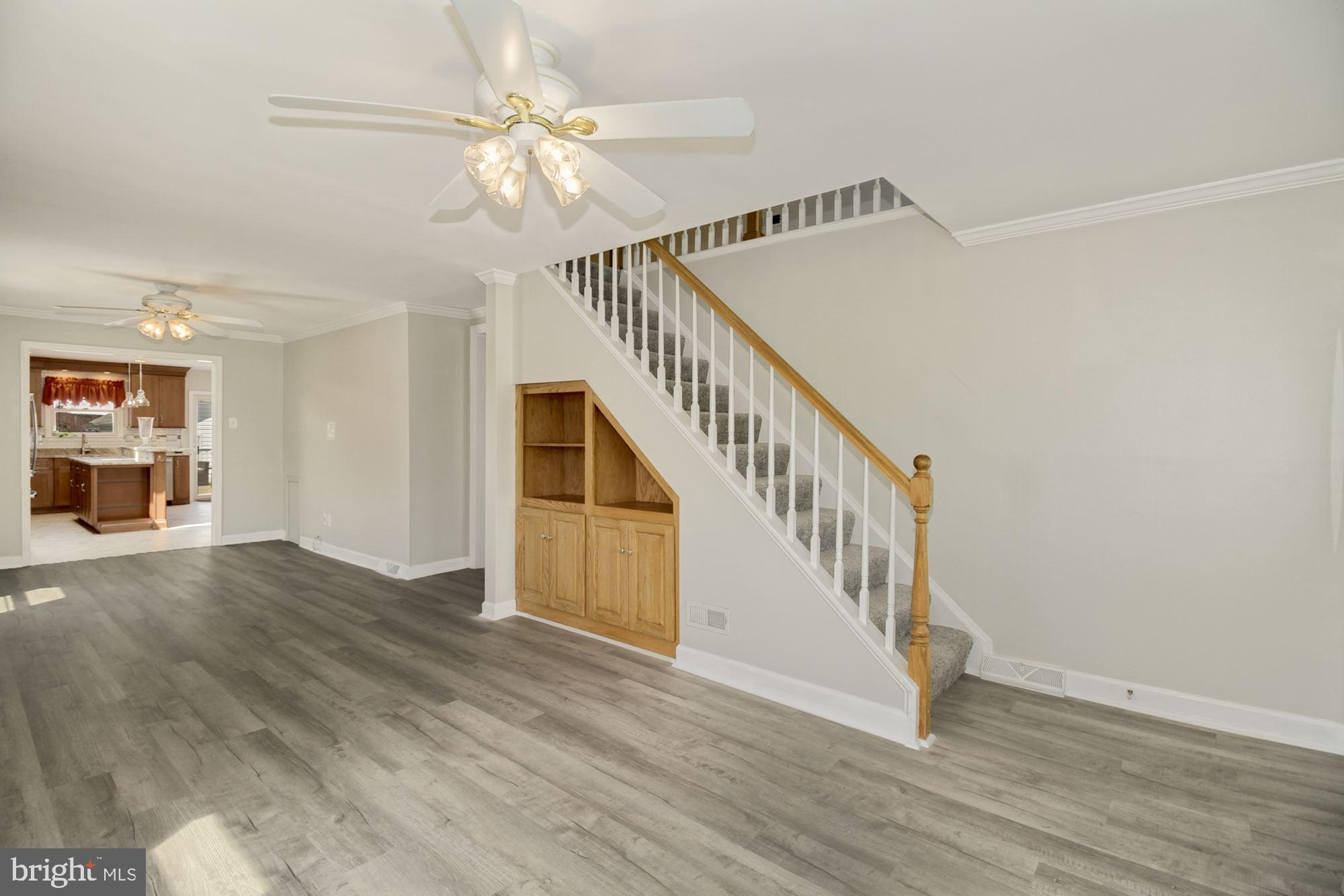 1209 Willow Road Baltimore, MD 21222 - Photo 3 of 31 Living Room/Dining Room