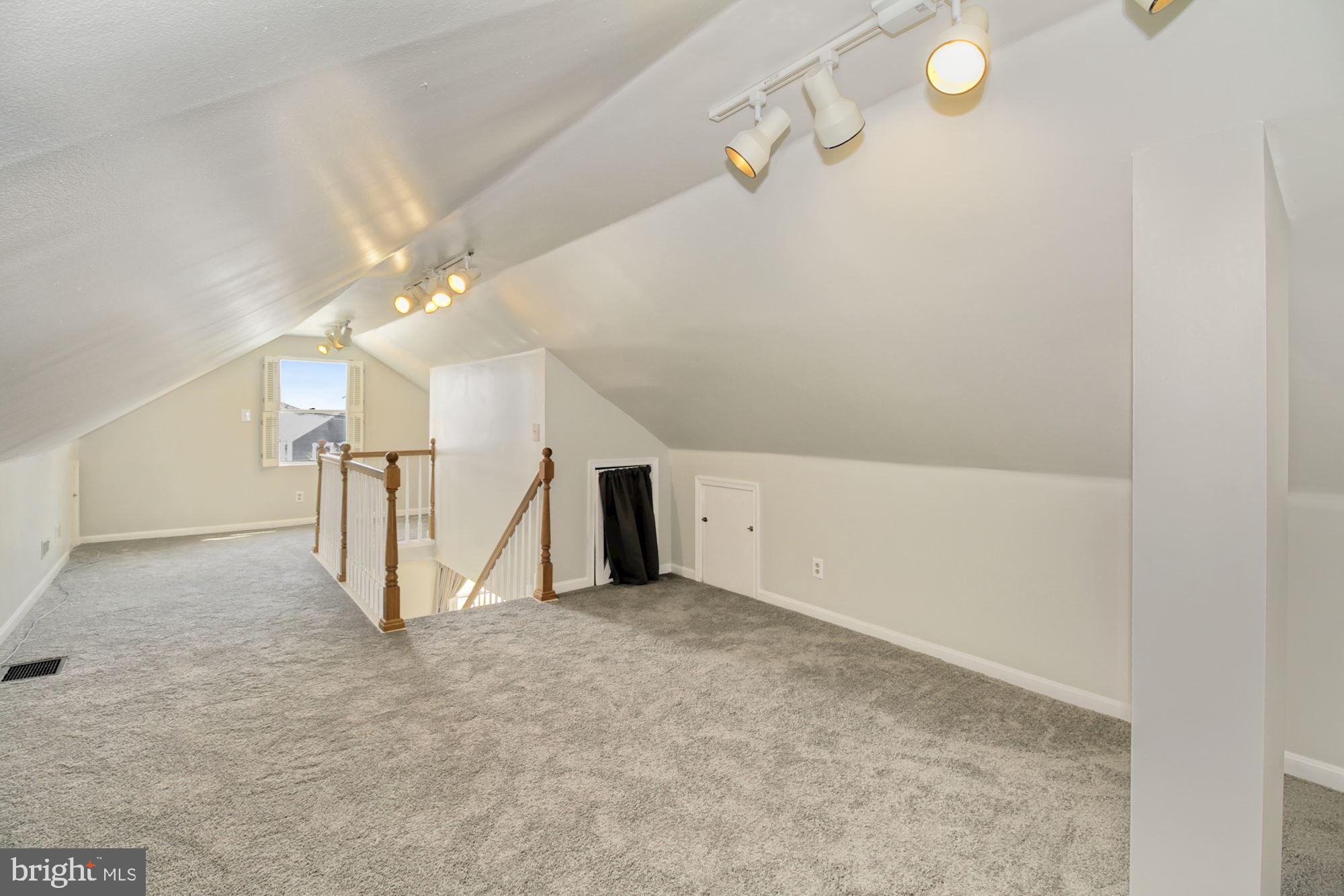 1209 Willow Road Baltimore, MD 21222 - Photo 22 of 31 Family Room