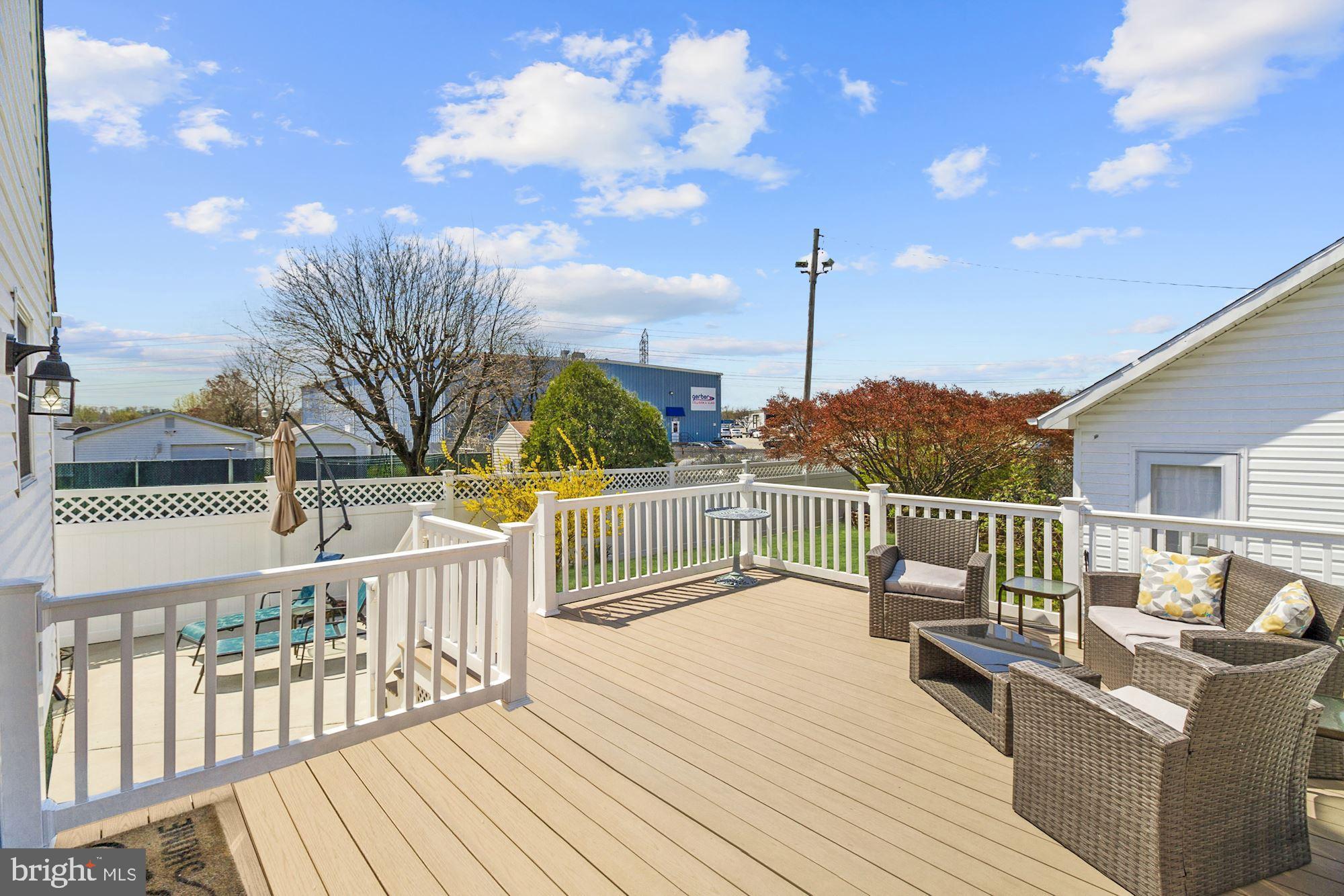 1209 Willow Road Baltimore, MD 21222 - Photo 25 of 31 Deck