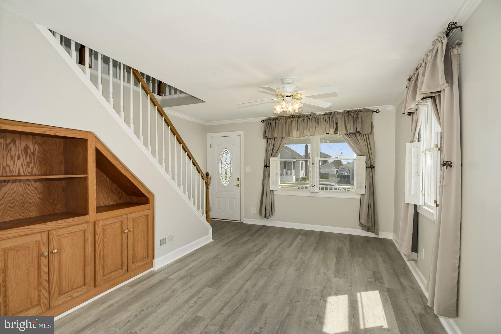 1209 Willow Road Baltimore, MD 21222 - Photo 4 of 31 Living Room