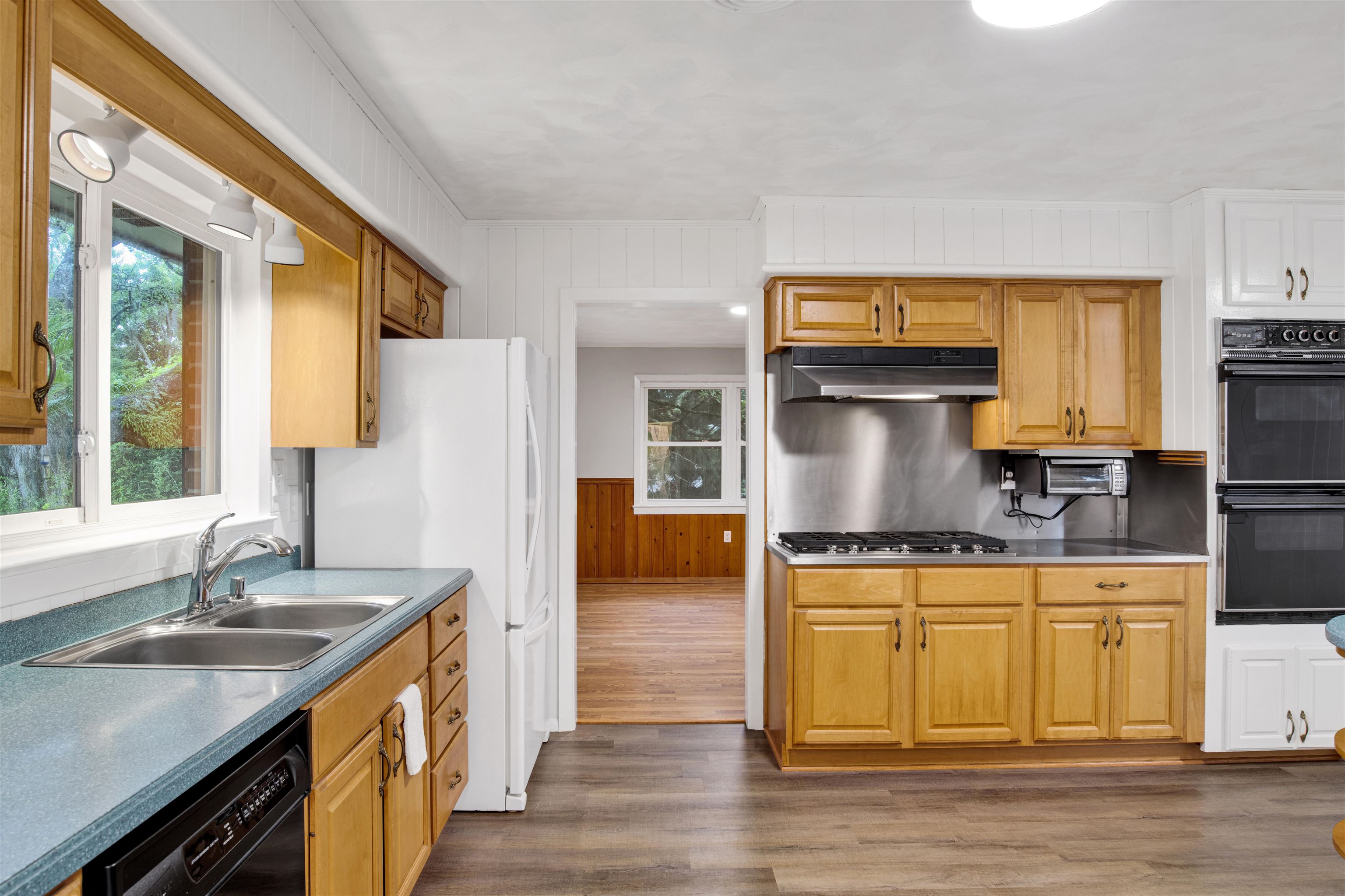 18347 Underwood Road Foley, AL 36535 - Photo 5 of 40 Kitchen