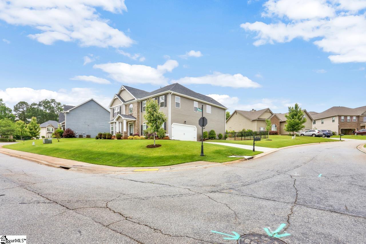 1 Tolkien Drive Anderson, SC 29621 - Photo 5 of 36