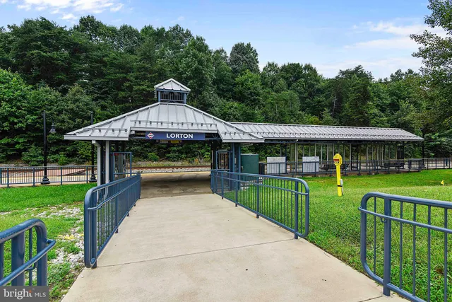 $3,100 | 8930 Milford Haven Court, Unit 30A, Lorton, VA 22079