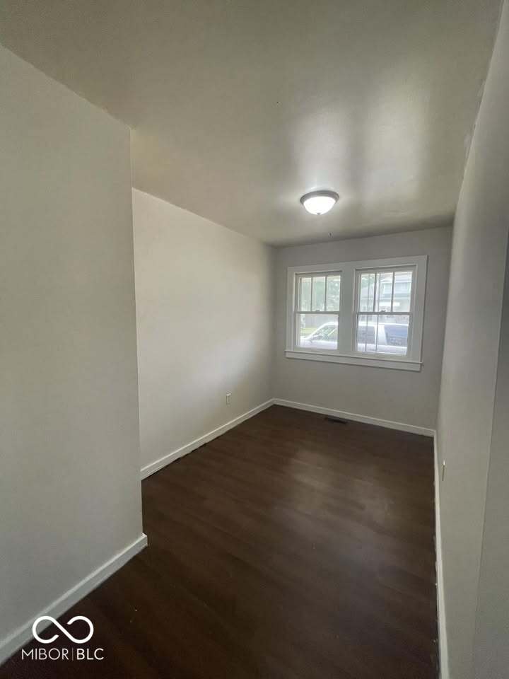 908 Walnut Street Anderson, IN 46012 - Photo 3 of 19