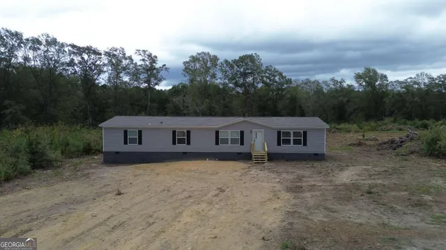 $198,500 | 565 Sands Drive, Unit 8, Poulan, GA 31781