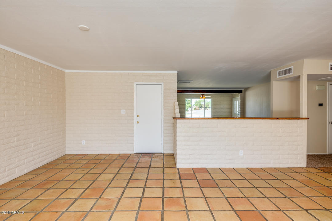 3231 West Shangri-la Road Phoenix, AZ 85029 - Photo 9 of 24 photo_09