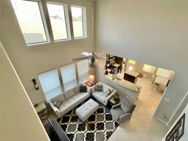 $2,300 | 2521 Amy Lee Drive, Conroe, TX 77304
