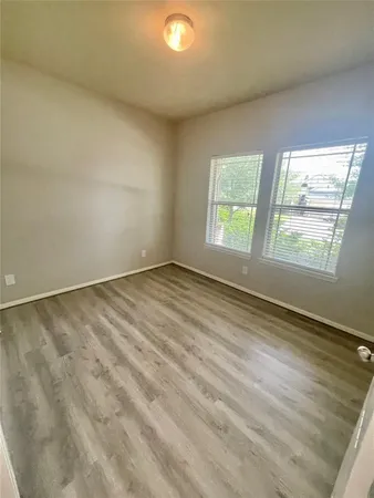 $2,300 | 2521 Amy Lee Drive, Conroe, TX 77304