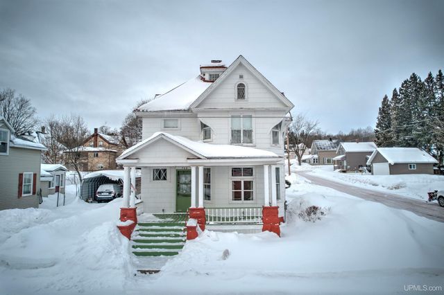 $180,000 | 708 Calumet Street, Lake Linden, MI 49945