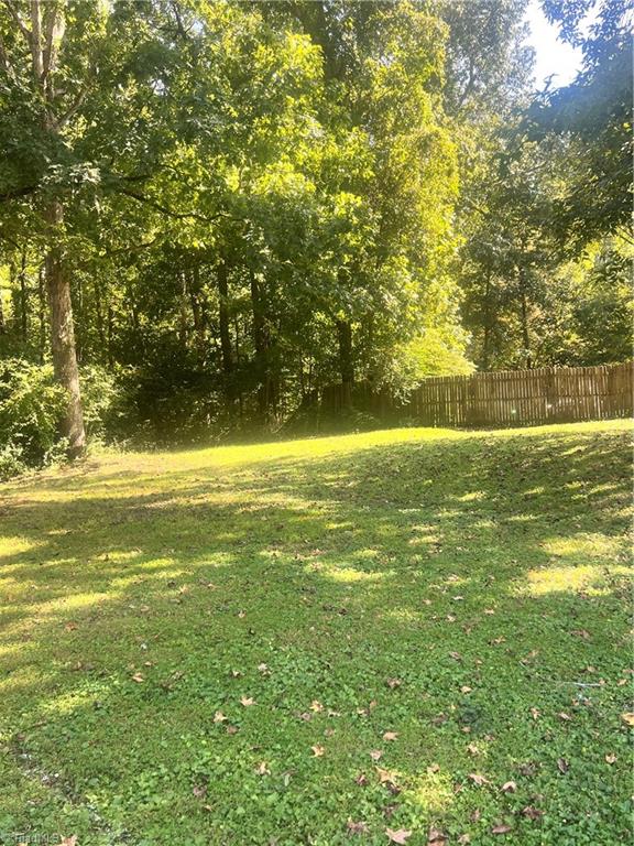 1120 East Springfield Road High Point, NC 27263 - Photo 5 of 26 Gallery Image 5