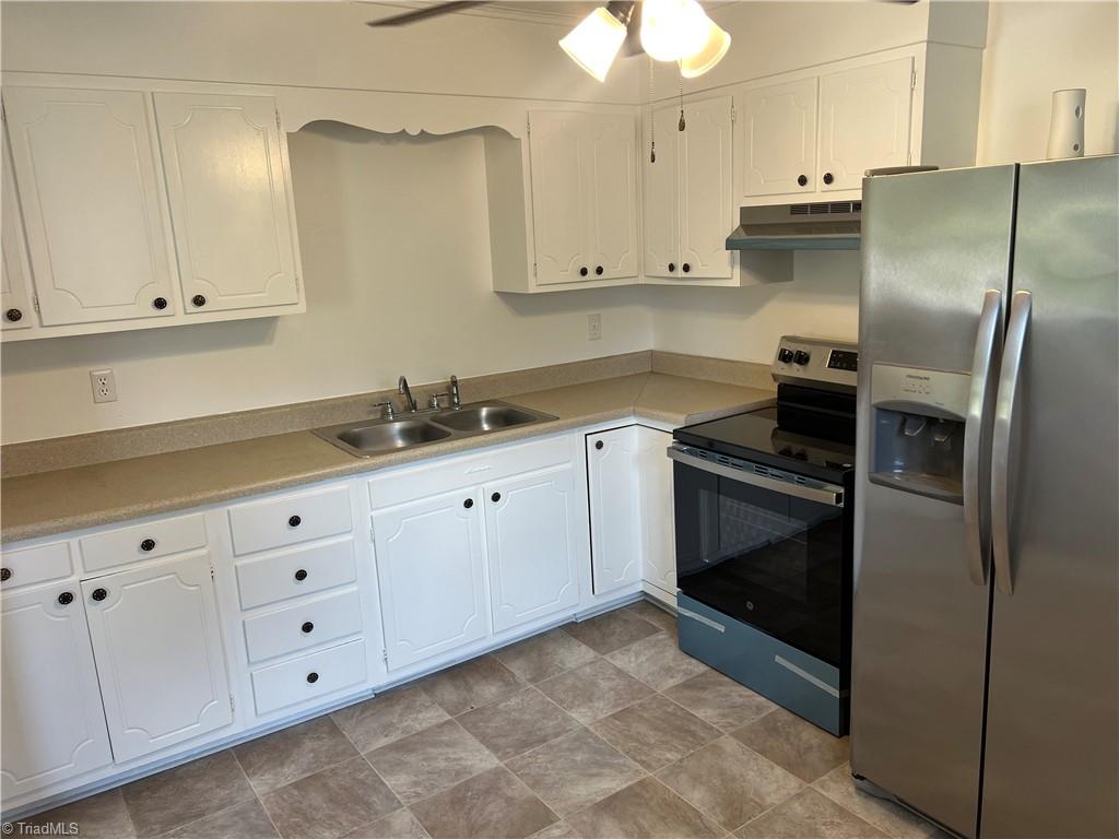 1120 East Springfield Road High Point, NC 27263 - Photo 9 of 26 Gallery Image 9
