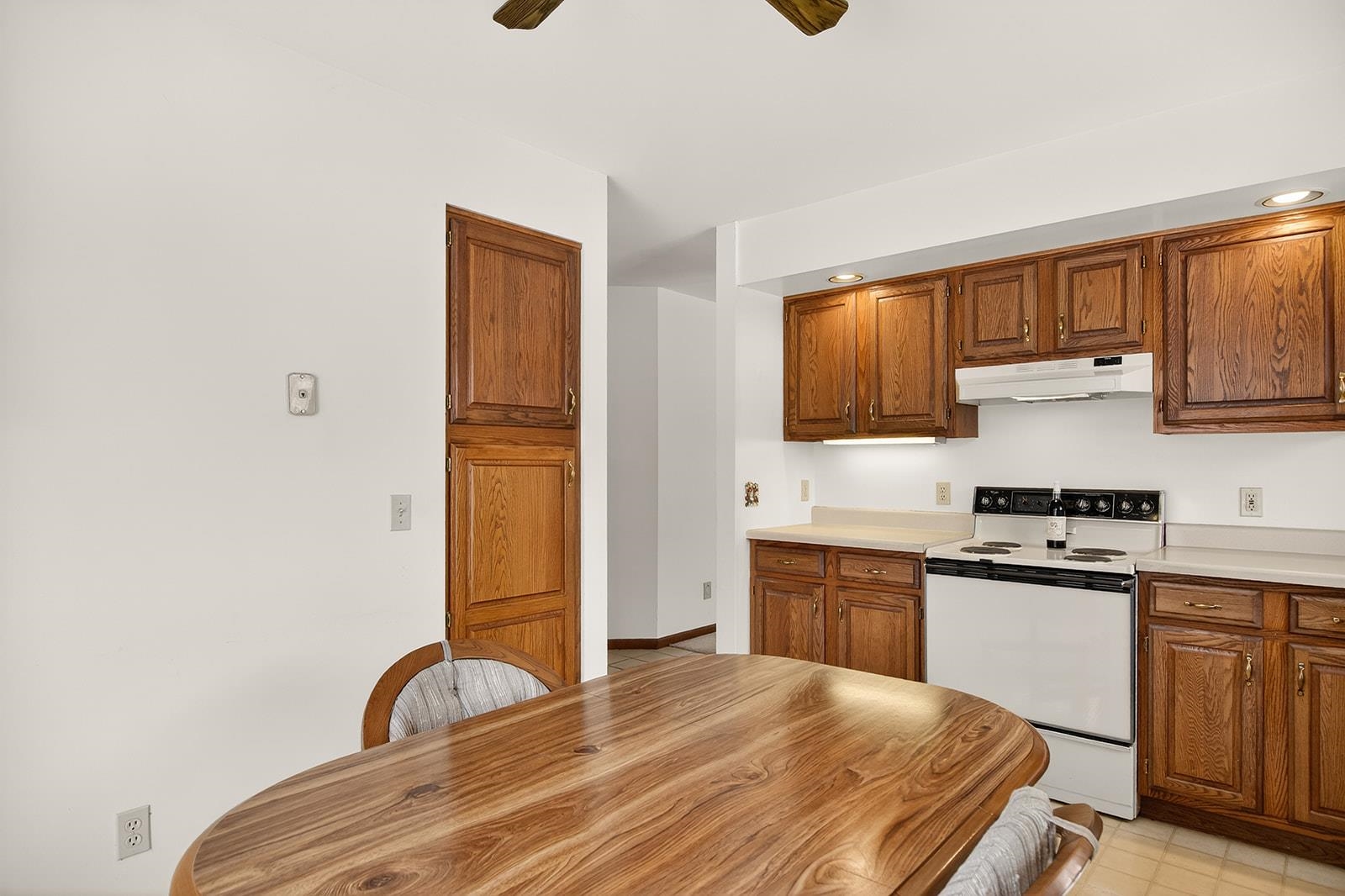 304 Trading Post Court Rockton, IL 61072 - Photo 5 of 29