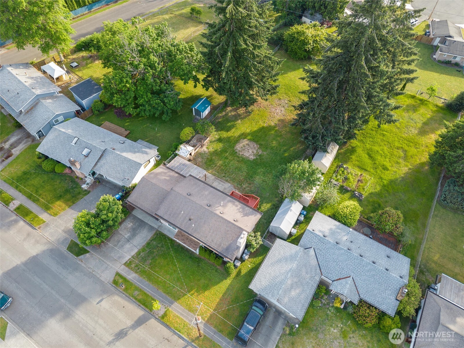 1119 Shelton Avenue Northeast Renton, WA 98056 - Photo 32 of 39