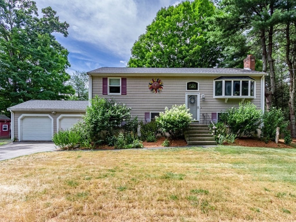 23 Pond Street Medway, MA 02053 - Photo 1 of 34