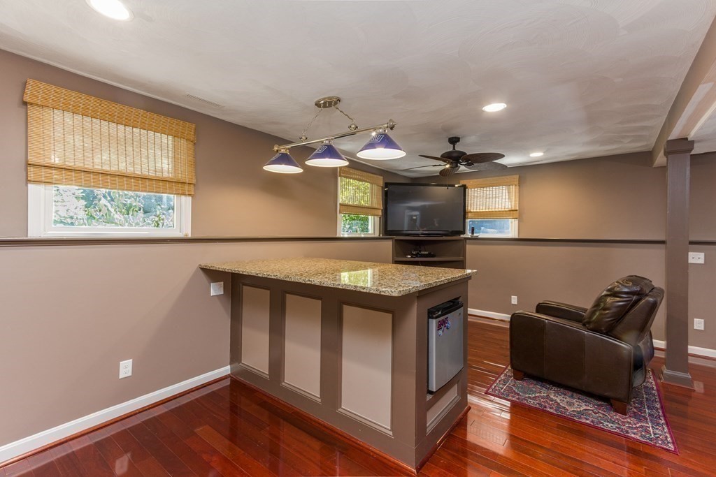 23 Pond Street Medway, MA 02053 - Photo 14 of 34