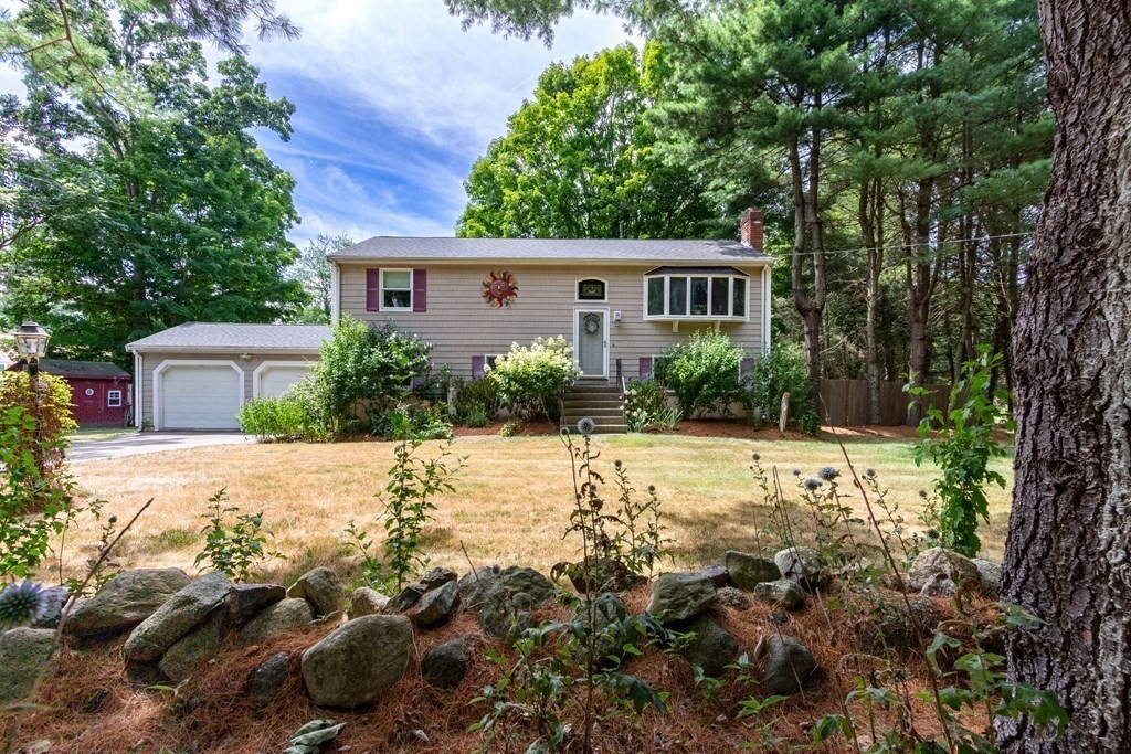 23 Pond Street Medway, MA 02053 - Photo 34 of 34