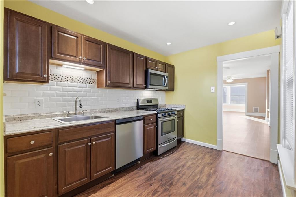 2303 Sherbrook Street, Unit 2 Pittsburgh, PA 15217 - Photo 13 of 29