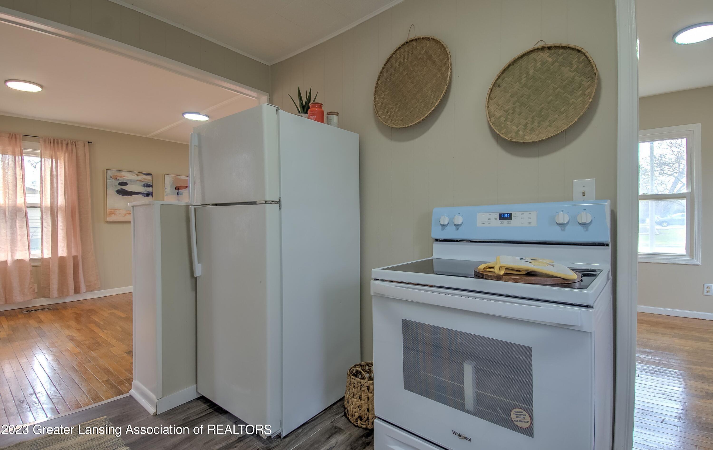 3001 Ingham Street Lansing, MI 48911 - Photo 10 of 27 Kitchen