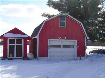 8513 Burt Road Chesaning, MI 48616 - Photo 6 of 9 20205215-5.JPG