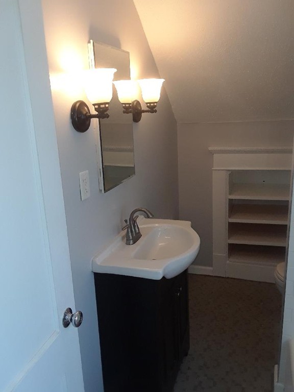 369 Tremont Street Springfield, MA 01104 - Photo 12 of 20 Gallery Image 12